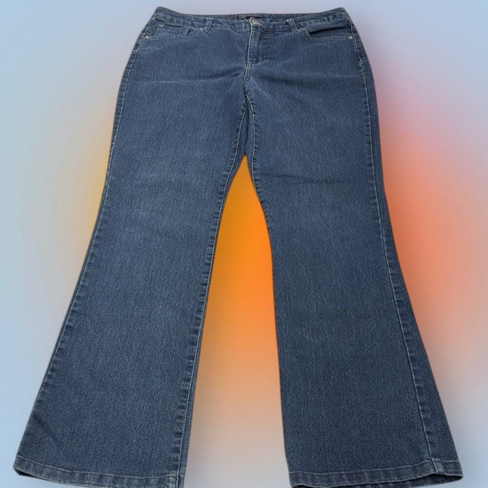 BANDOLINO Women’s 12 Bootcut Blue Jeans